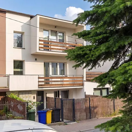 Stylish With A Balcony And A Workspace By Renters Krasków